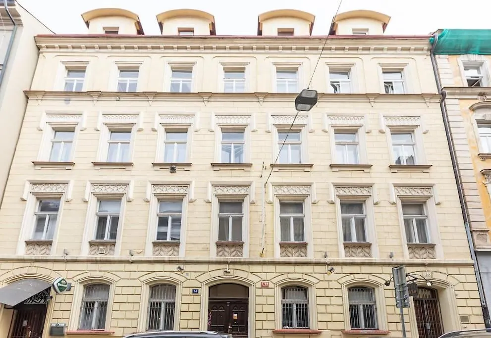Cozy & Quiet Center Attic With Castle View - Vtub Appartement Praag