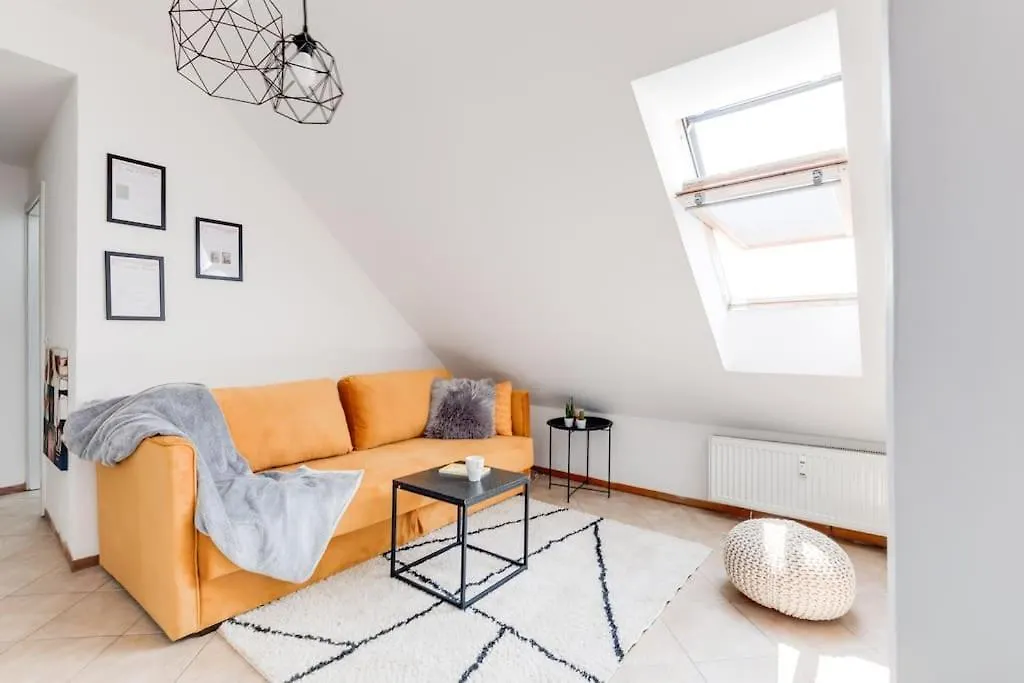 Cozy & Quiet Center Attic With Castle View - Vtub Daire Prag