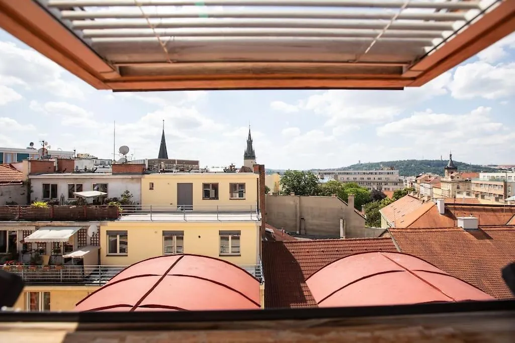 Cozy & Quiet Center Attic With Castle View - Vtub Daire Prag 0*,  Çek Cumhuriyeti